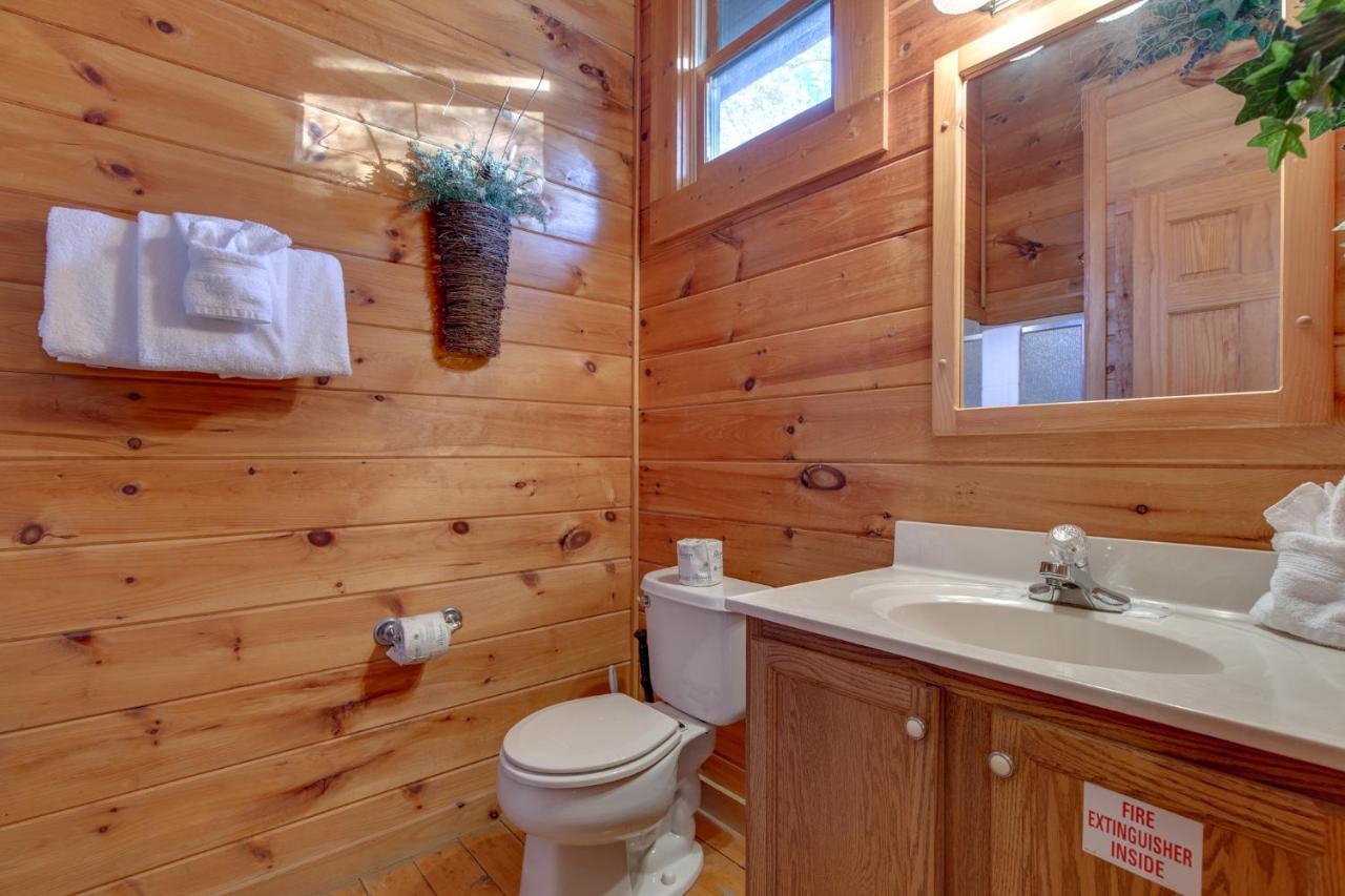 Wildwood Cove, 2 Bedrooms, Fireplace, Wifi, Jetted Tub, Hot Tub, Sleeps 6 Sevierville Zewnętrze zdjęcie